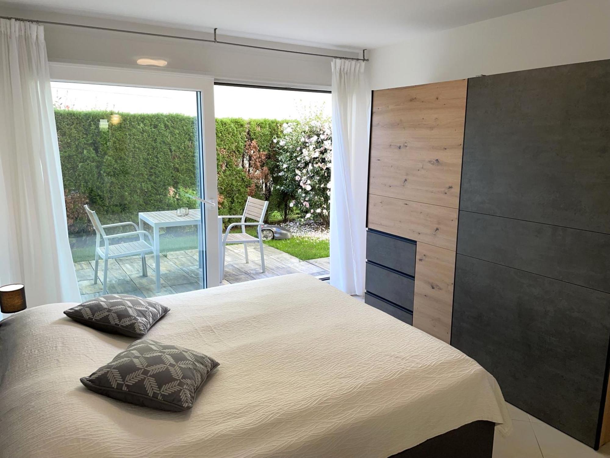 Gogh By Fewotessin Apartment *